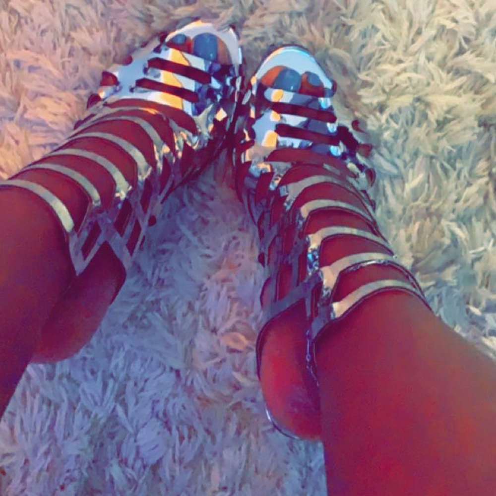 High Heels. - image 2